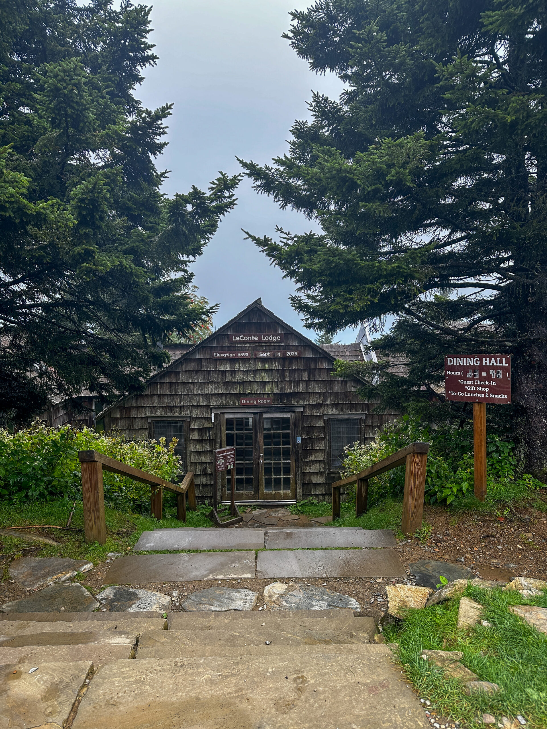 Overnight Hike to LeConte Lodge in the Great Smoky Mountains